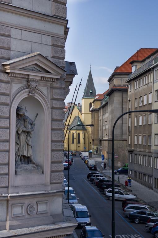 With 2 Bathrooms- 5 Minutes From Old Town - 102 M2 Praha