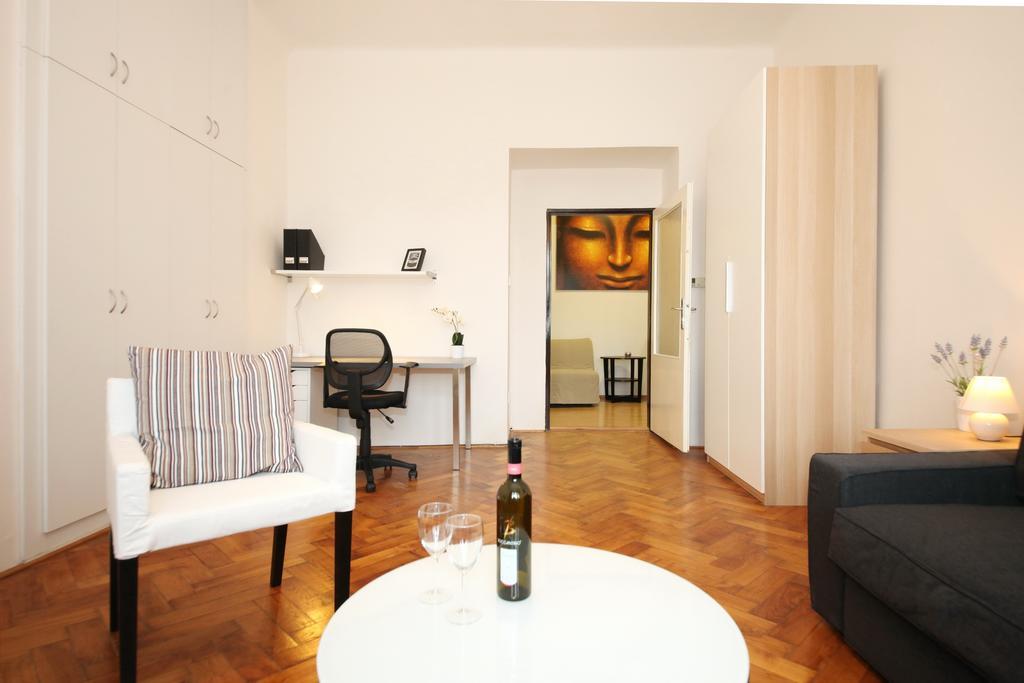 Apartmán With 2 Bathrooms- 5 Minutes From Old Town - 102 M2