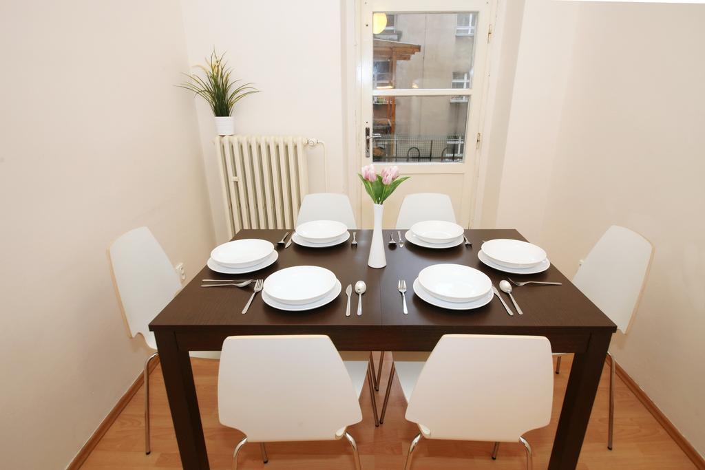 With 2 Bathrooms- 5 Minutes From Old Town - 102 M2 Praha