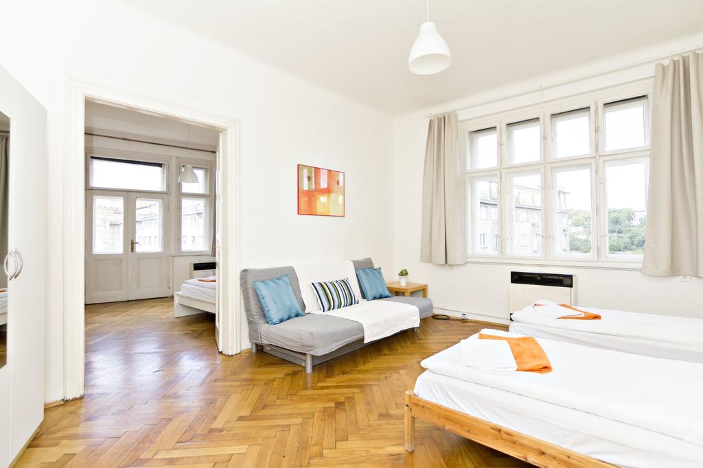 With 2 Bathrooms- 5 Minutes From Old Town - 102 M2 Praha