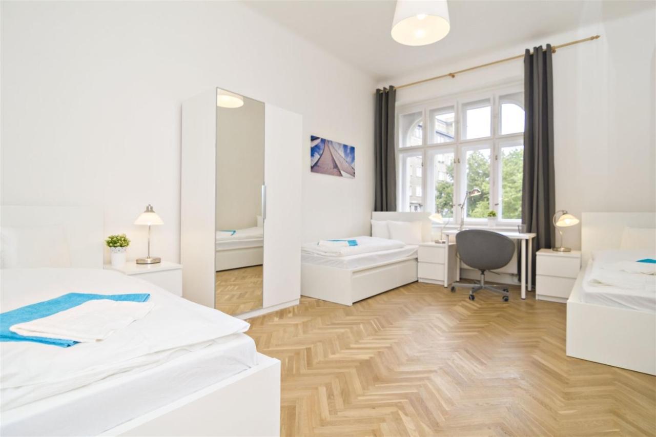 With 2 Bathrooms- 5 Minutes From Old Town - 102 M2 * Praha