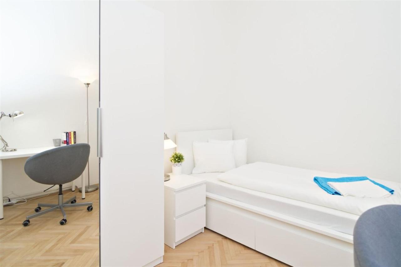 With 2 Bathrooms- 5 Minutes From Old Town - 102 M2 Apartmán