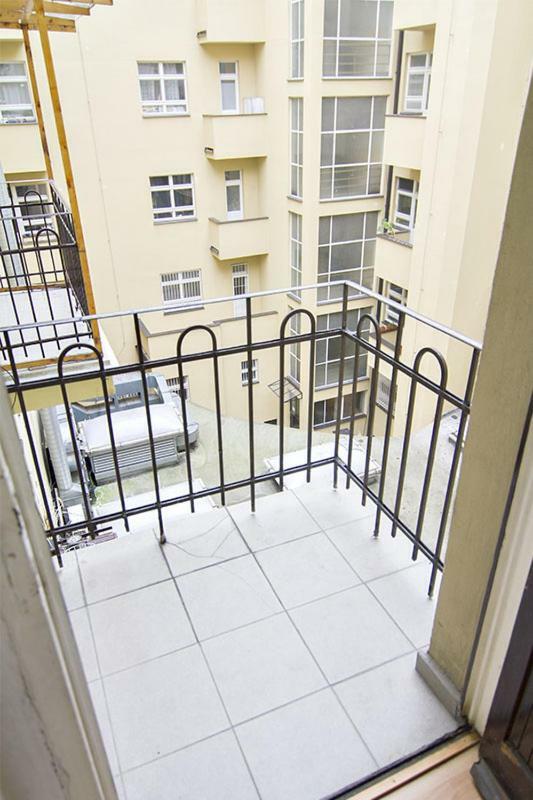 With 2 Bathrooms- 5 Minutes From Old Town - 102 M2 Praha